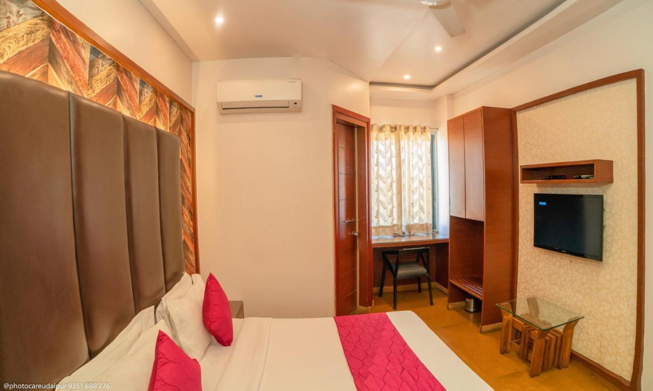 Uddhav Vilas A Family Hotel Udaipur Buitenkant foto