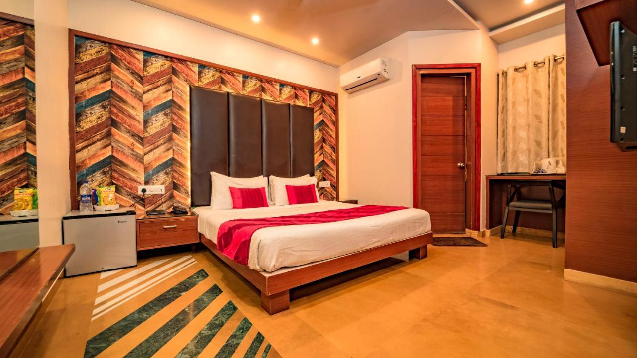 Uddhav Vilas A Family Hotel Udaipur Buitenkant foto